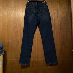 Levi ladies jeans style 512 straight leg